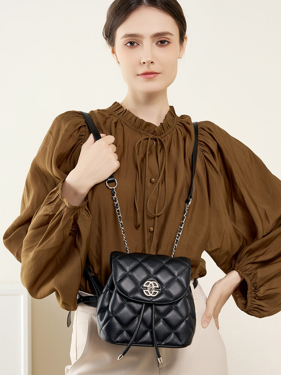 Diamond Pattern Chain Small Backpack