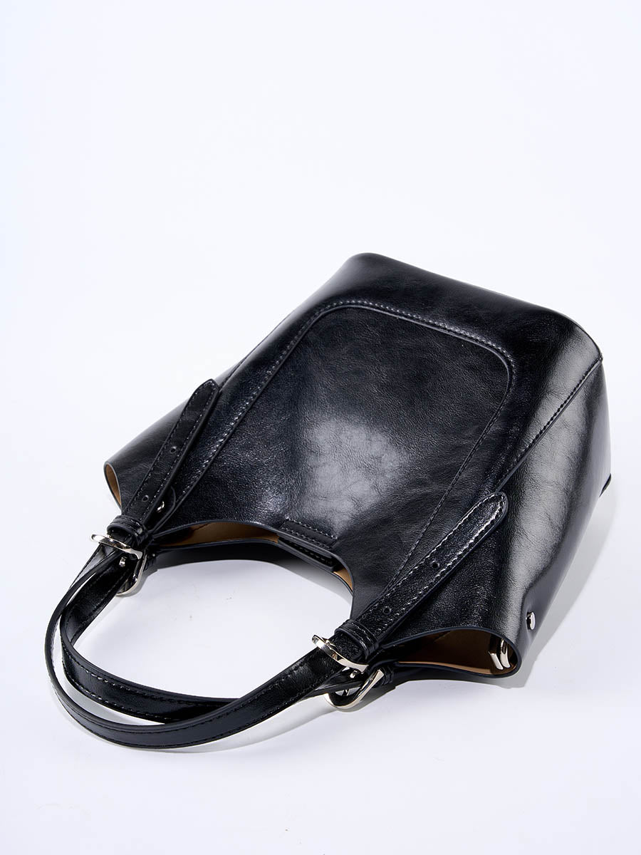Classic Commuter Bucket Bag