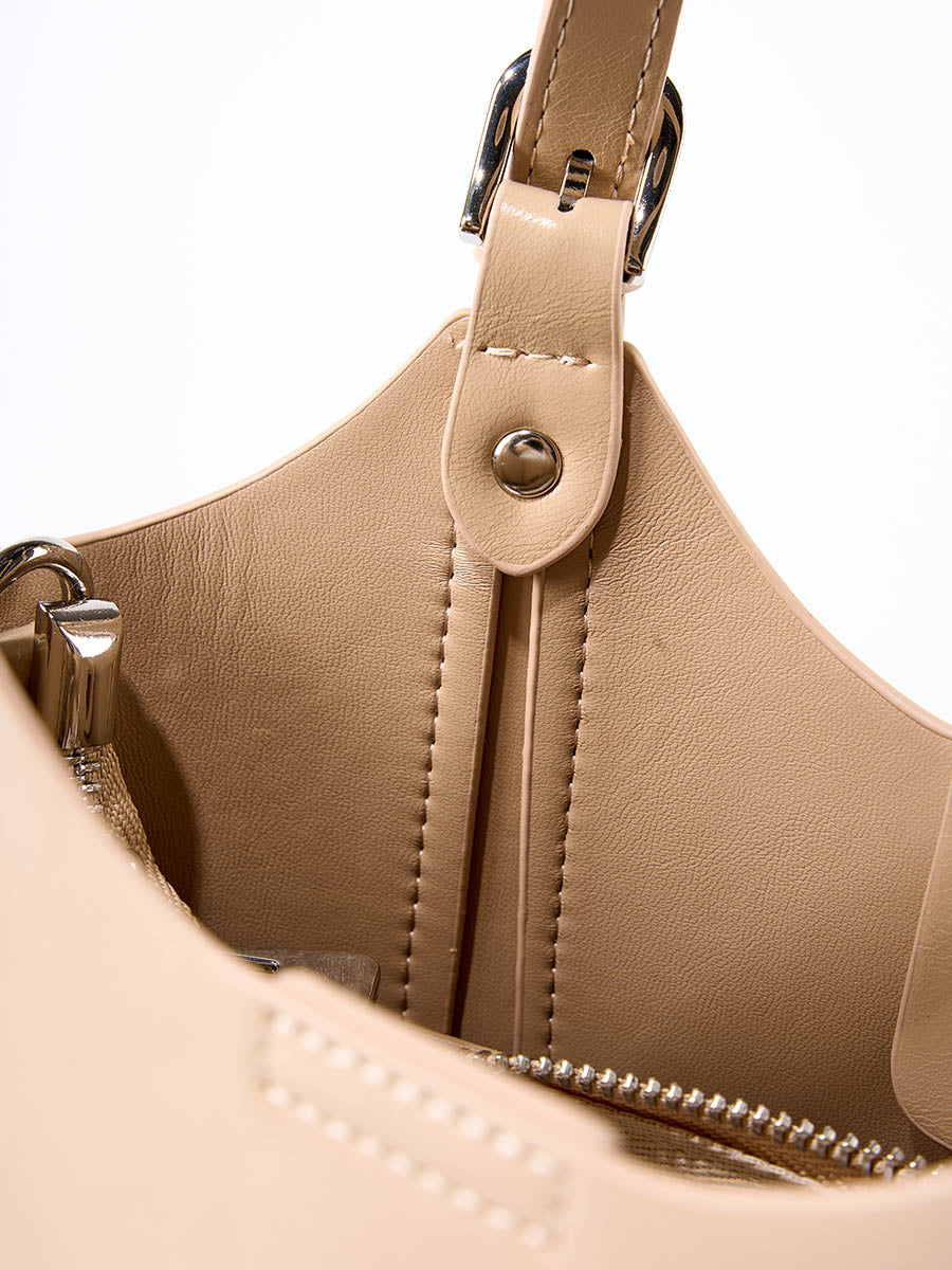 Classic Commuter Bucket Bag