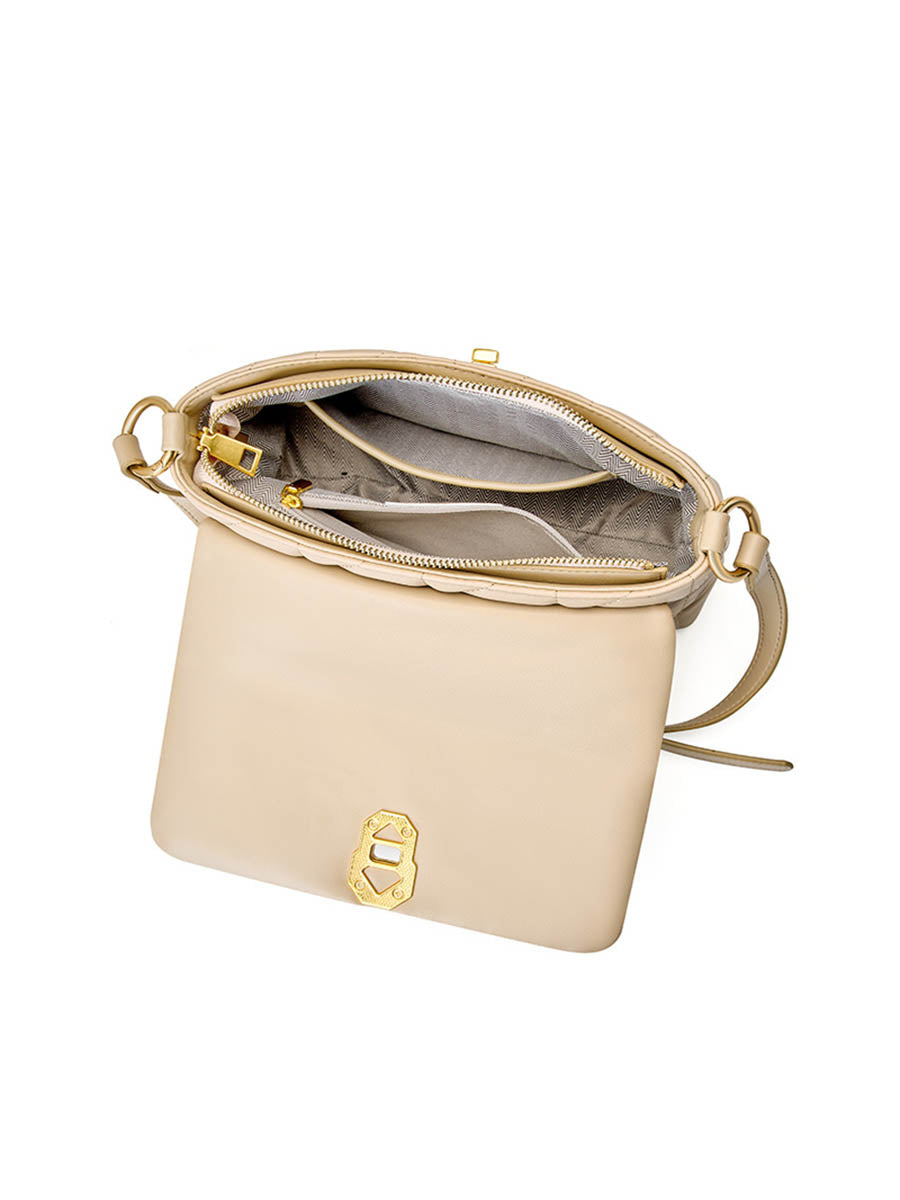 Diamond Pattern Chain Crossbody Bag